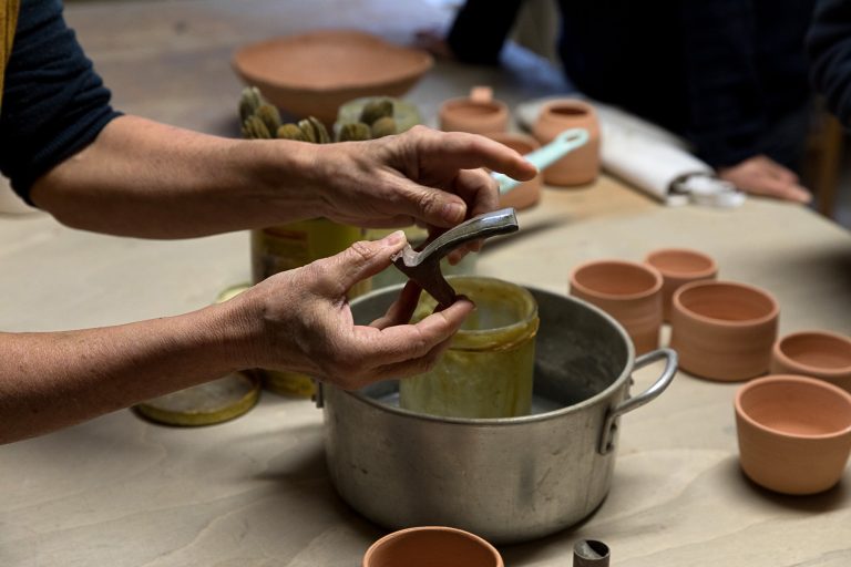 cours hebdomadaire de poterie et initiation à l'émail